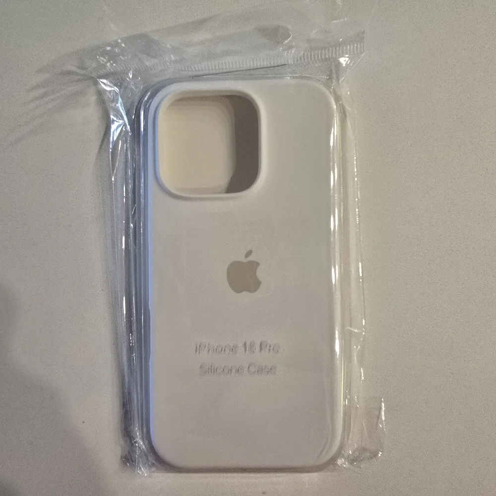 iPhone Silicon Cases 16, 16 Plus , 16 Pro, 16 Pro Max, Apple, Cellphone Case